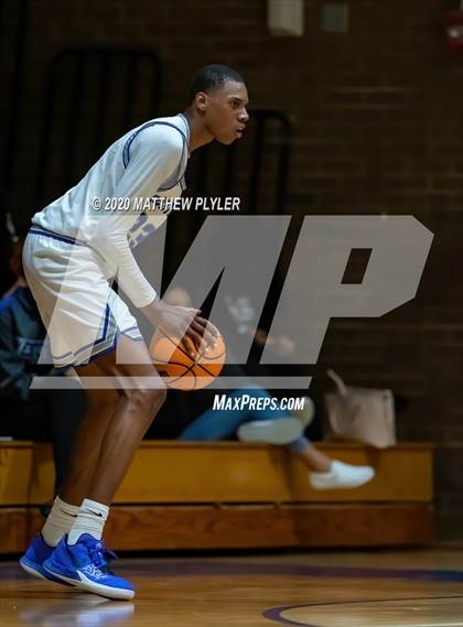 Thumbnail 2 in Western Alamance vs. Westover (NCHSAA 3A Second Round) photogallery.