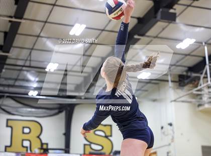 Thumbnail 3 in St. Teresa's Academy vs. Lee's Summit West (MSHSAA Class 5 District Championship) photogallery.