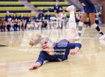 Thumbnail 1 in St. Teresa's Academy vs. Lee's Summit West (MSHSAA Class 5 District Championship) photogallery.