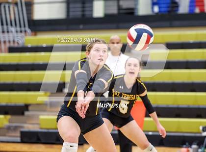 Thumbnail 2 in St. Teresa's Academy vs. Lee's Summit West (MSHSAA Class 5 District Championship) photogallery.
