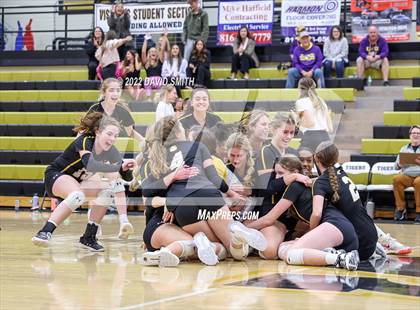 Thumbnail 3 in St. Teresa's Academy vs. Lee's Summit West (MSHSAA Class 5 District Championship) photogallery.