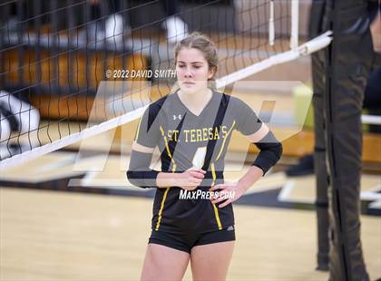 Thumbnail 3 in St. Teresa's Academy vs. Lee's Summit West (MSHSAA Class 5 District Championship) photogallery.