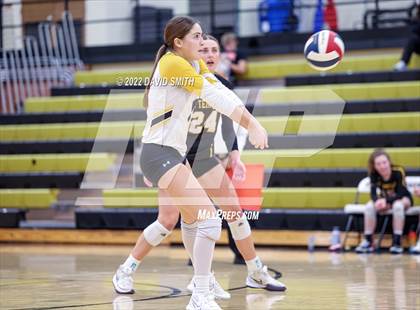 Thumbnail 1 in St. Teresa's Academy vs. Lee's Summit West (MSHSAA Class 5 District Championship) photogallery.