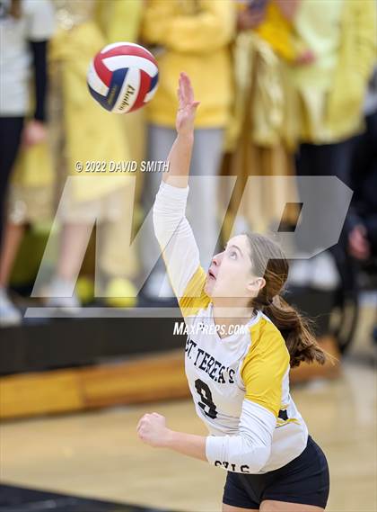 Thumbnail 2 in St. Teresa's Academy vs. Lee's Summit West (MSHSAA Class 5 District Championship) photogallery.