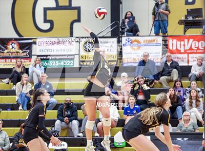 Thumbnail 2 in St. Teresa's Academy vs. Lee's Summit West (MSHSAA Class 5 District Championship) photogallery.