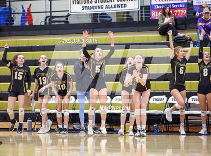Thumbnail 2 in St. Teresa's Academy vs. Lee's Summit West (MSHSAA Class 5 District Championship) photogallery.