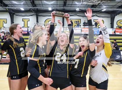 Thumbnail 1 in St. Teresa's Academy vs. Lee's Summit West (MSHSAA Class 5 District Championship) photogallery.