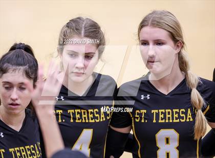 Thumbnail 2 in St. Teresa's Academy vs. Lee's Summit West (MSHSAA Class 5 District Championship) photogallery.