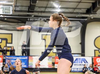 Thumbnail 3 in St. Teresa's Academy vs. Lee's Summit West (MSHSAA Class 5 District Championship) photogallery.