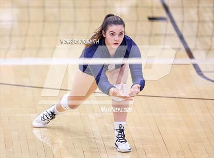 Thumbnail 2 in St. Teresa's Academy vs. Lee's Summit West (MSHSAA Class 5 District Championship) photogallery.