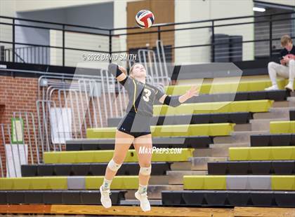Thumbnail 3 in St. Teresa's Academy vs. Lee's Summit West (MSHSAA Class 5 District Championship) photogallery.