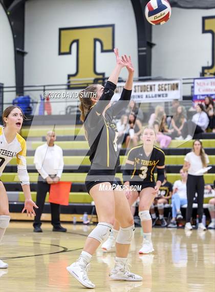 Thumbnail 3 in St. Teresa's Academy vs. Lee's Summit West (MSHSAA Class 5 District Championship) photogallery.