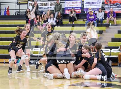 Thumbnail 2 in St. Teresa's Academy vs. Lee's Summit West (MSHSAA Class 5 District Championship) photogallery.