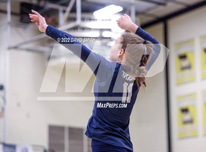 Thumbnail 2 in St. Teresa's Academy vs. Lee's Summit West (MSHSAA Class 5 District Championship) photogallery.