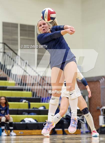 Thumbnail 1 in St. Teresa's Academy vs. Lee's Summit West (MSHSAA Class 5 District Championship) photogallery.