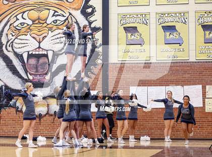 Thumbnail 2 in St. Teresa's Academy vs. Lee's Summit West (MSHSAA Class 5 District Championship) photogallery.