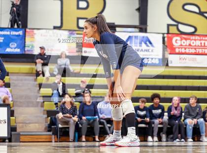 Thumbnail 2 in St. Teresa's Academy vs. Lee's Summit West (MSHSAA Class 5 District Championship) photogallery.