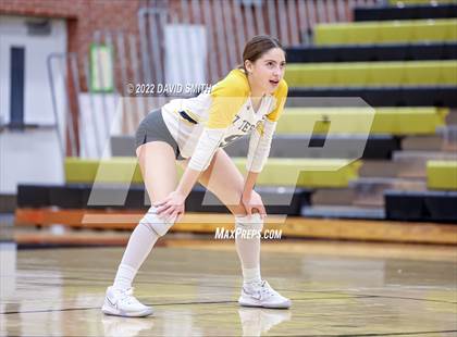Thumbnail 1 in St. Teresa's Academy vs. Lee's Summit West (MSHSAA Class 5 District Championship) photogallery.