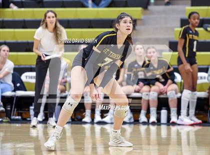 Thumbnail 1 in St. Teresa's Academy vs. Lee's Summit West (MSHSAA Class 5 District Championship) photogallery.