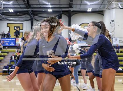 Thumbnail 3 in St. Teresa's Academy vs. Lee's Summit West (MSHSAA Class 5 District Championship) photogallery.
