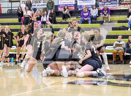 Thumbnail 1 in St. Teresa's Academy vs. Lee's Summit West (MSHSAA Class 5 District Championship) photogallery.