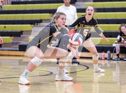Thumbnail 1 in St. Teresa's Academy vs. Lee's Summit West (MSHSAA Class 5 District Championship) photogallery.