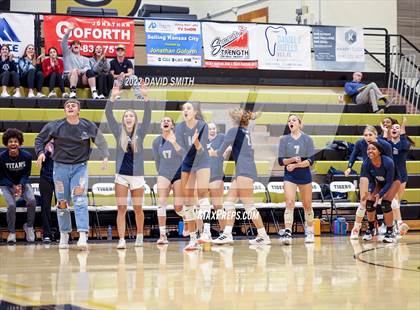 Thumbnail 1 in St. Teresa's Academy vs. Lee's Summit West (MSHSAA Class 5 District Championship) photogallery.