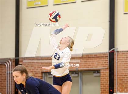 Thumbnail 2 in St. Teresa's Academy vs. Lee's Summit West (MSHSAA Class 5 District Championship) photogallery.