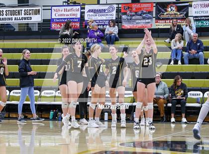 Thumbnail 2 in St. Teresa's Academy vs. Lee's Summit West (MSHSAA Class 5 District Championship) photogallery.