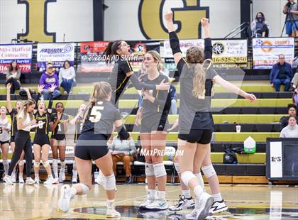 Thumbnail 3 in St. Teresa's Academy vs. Lee's Summit West (MSHSAA Class 5 District Championship) photogallery.