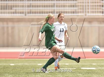 Thumbnail 2 in Columbine vs. Mountain Vista (CHSAA 5A Semifinal) photogallery.