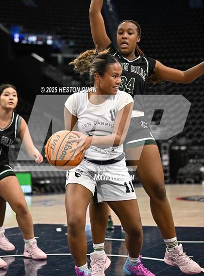 Thumbnail 3 in South Hills vs. San Gabriel Academy photogallery.