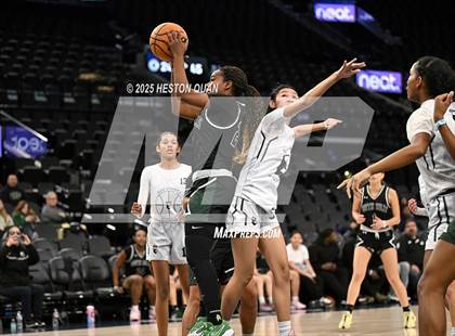 Thumbnail 2 in South Hills vs. San Gabriel Academy photogallery.