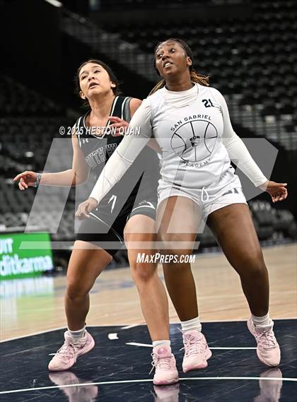 Thumbnail 3 in South Hills vs. San Gabriel Academy photogallery.