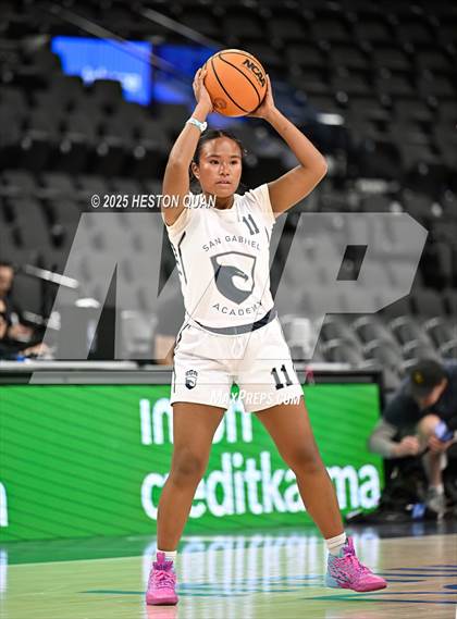 Thumbnail 2 in South Hills vs. San Gabriel Academy photogallery.