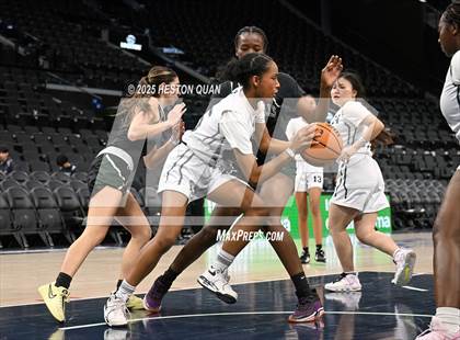 Thumbnail 3 in South Hills vs. San Gabriel Academy photogallery.