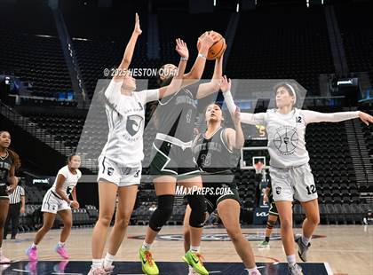 Thumbnail 3 in South Hills vs. San Gabriel Academy photogallery.