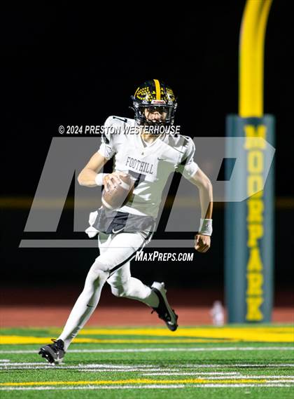 Thumbnail 1 in Foothill @ Moorpark photogallery.