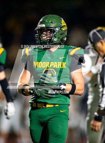 Thumbnail 2 in Foothill @ Moorpark photogallery.