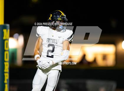 Thumbnail 2 in Foothill @ Moorpark photogallery.