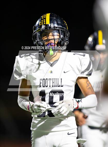 Thumbnail 2 in Foothill @ Moorpark photogallery.