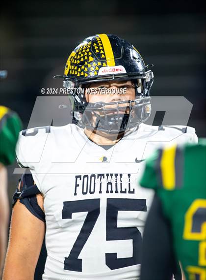 Thumbnail 2 in Foothill @ Moorpark photogallery.