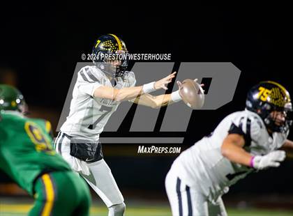 Thumbnail 1 in Foothill @ Moorpark photogallery.