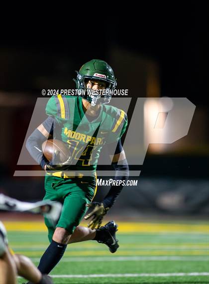 Thumbnail 1 in Foothill @ Moorpark photogallery.