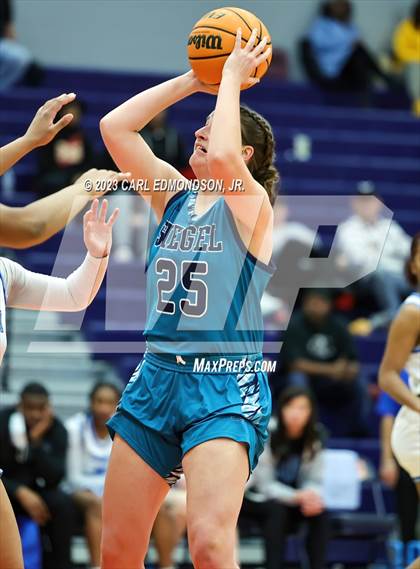 Thumbnail 2 in Rockvale vs. Siegel photogallery.
