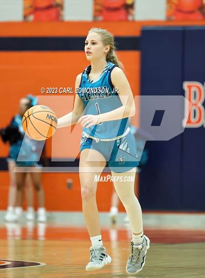 Thumbnail 2 in Rockvale vs. Siegel photogallery.