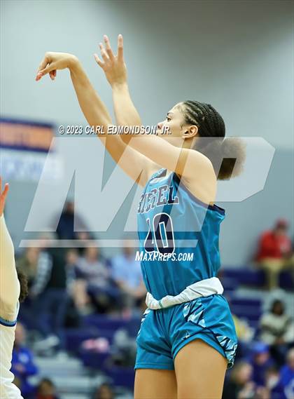 Thumbnail 1 in Rockvale vs. Siegel photogallery.