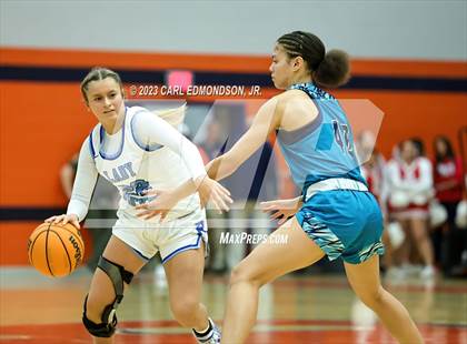 Thumbnail 2 in Rockvale vs. Siegel photogallery.