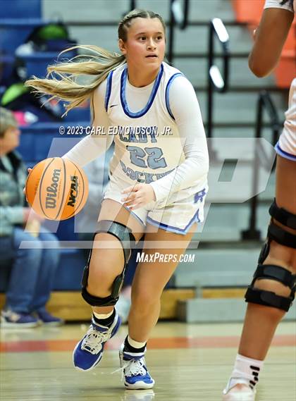 Thumbnail 3 in Rockvale vs. Siegel photogallery.