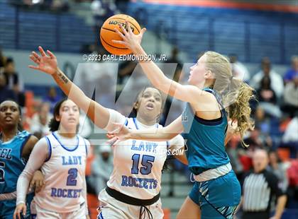 Thumbnail 3 in Rockvale vs. Siegel photogallery.